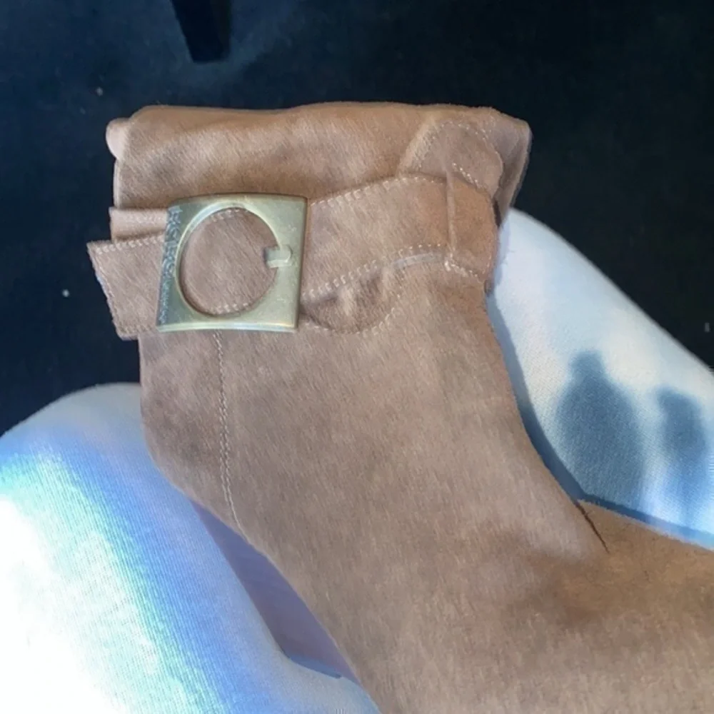 BCBG SUEDE BROWN BOOTS SIZE 6.5/36